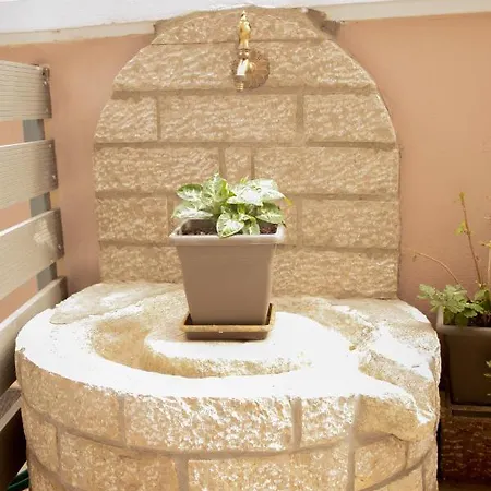 Nikorina Apts Лефкада