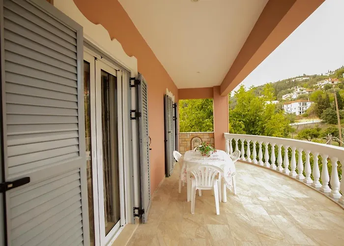 Appartement Nikorina Apts *