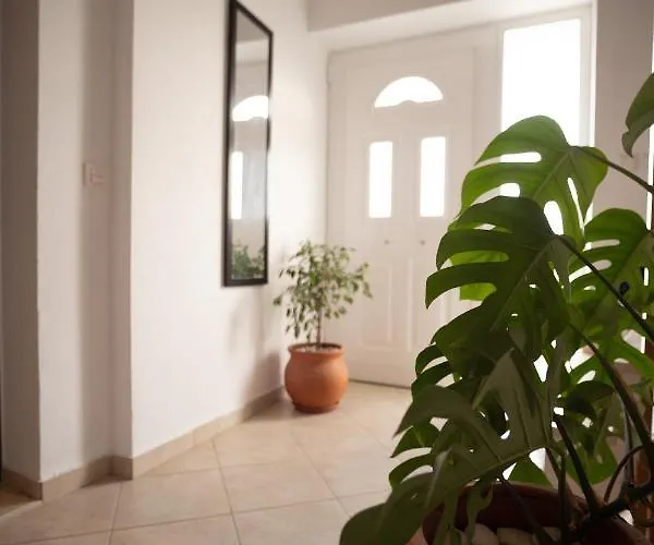 Nikorina Apts Lefkáda