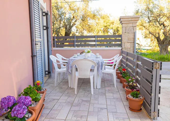 Nikorina Apts Appartement *